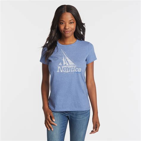 Key Features of Nautica T-Shirts Women's