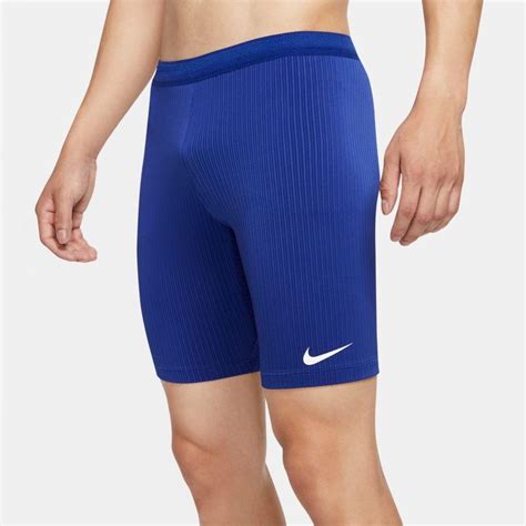 Key Features of Nike Aeroswift Half Tights