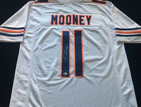 Key Features of the Darnell Mooney Jersey: