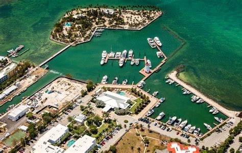 Key Marina Features: