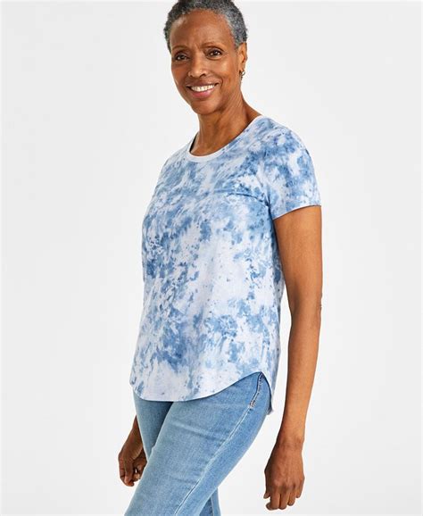 Key Trends in Macy's Tee Shirts Women