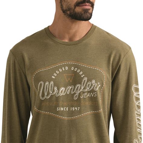 Key features of Wrangler logo shirts include: