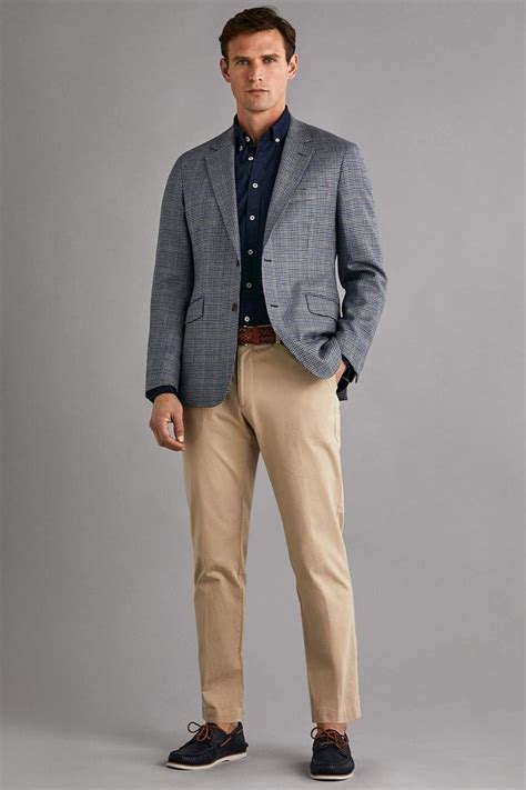 Khaki Pants and Navy Blue Shirt: The Quintessential Casual-Smart Outfit for Men