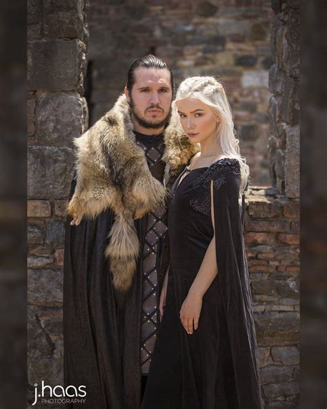 Khaleesi and Jon Snow Costume: Embody Iconic Characters from Game of Thrones