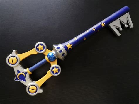 Kingdom Hearts: The Enchanting Legacy of Mickey's Keyblade