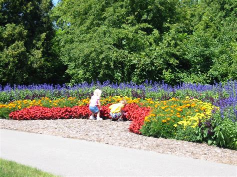 Klehm Arboretum & Botanic Garden: A Nature Lover's Paradise