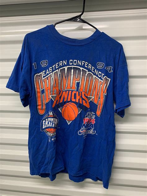 Knicks Vintage T-Shirts: A Nostalgic Fashion Statement for Basketball Enthusiasts