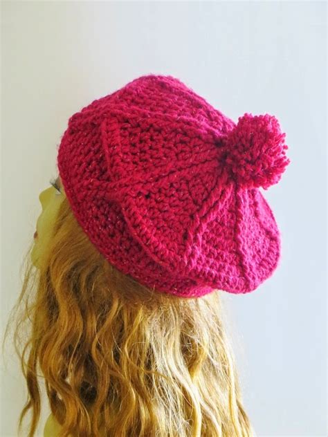 Knit Beret: The Perfect Accessory for Any Occasion