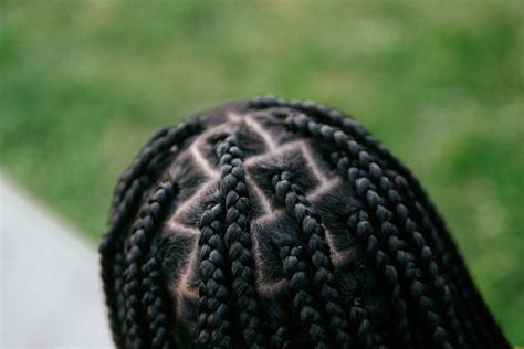 Knotless vs. Box Braids: The Ultimate Showdown