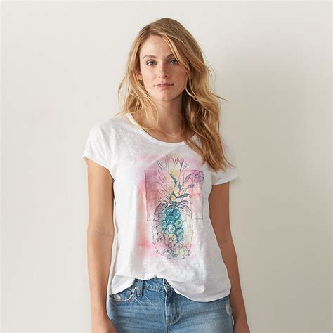 Kohl's Graphic T-Shirts: Fashion Meets Expression