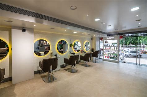 Kopper Salon Ramdaspeth: A Sanctuary of Beauty and Transformation in the Heart of Nagpur