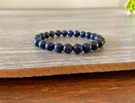 Kyanite Bracelet: An Essential Guide to Its Healing Powers and Spiritual Significance