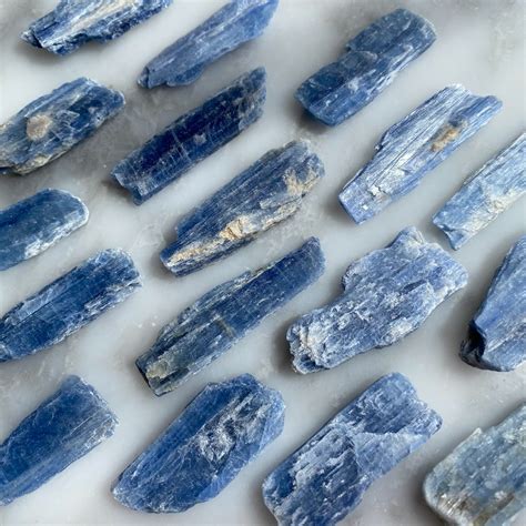 Kyanite Raw: The Shimmering Gem with Exceptional Properties