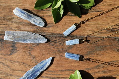 Kyanite Raw: Unlocking the Power of the Blue Enigma by 2025