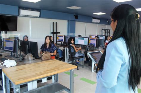 La biblioteca: tu aliada para el éxito académico y profesional