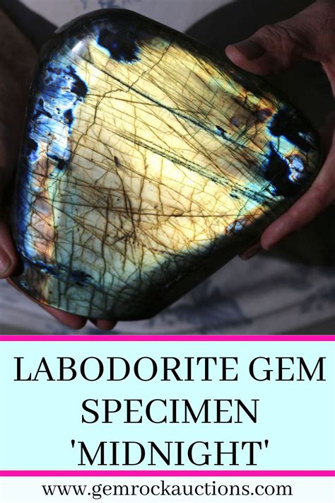 Labodorite: The Luminous Gemstone with Enigmatic Powers