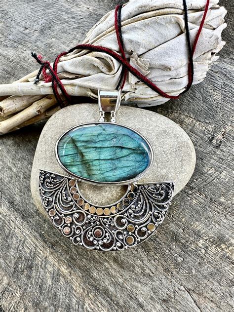 Labradorite's Ancestral Wisdom