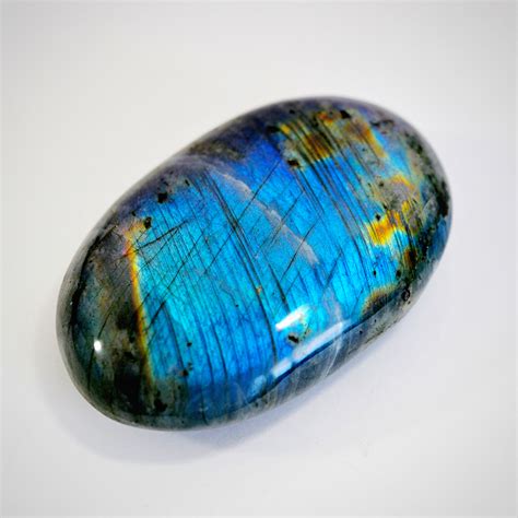 Labradorite: A Stone of Transformation, Protection, and Intuition