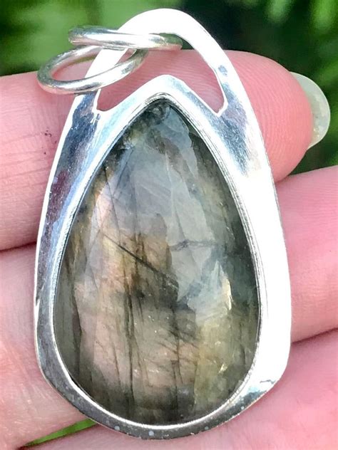 Labradorite Pendants: A Shimmering Gateway to Inner Strength and Transformation