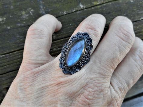 Labradorite Rings: A Mystical Gemstone with a Shimmering Aura