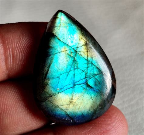 Labradorite Stone: A Gemstone of Enchantment and Transformation