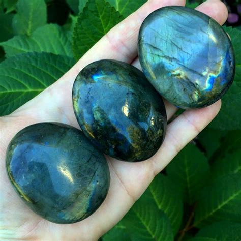 Labradorites: The Fiery Stones That Illuminate the Night Sky