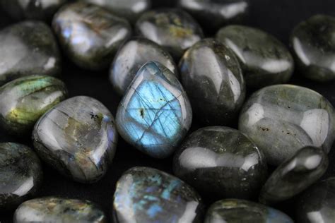 Labrodite Stone: A Shimmering Gem with a Story to Tell