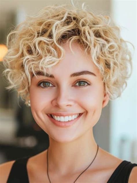 Lace Front Short Curly Wigs Blonde Curly 6" Wigs: The Ultimate Style Evolution for 2025