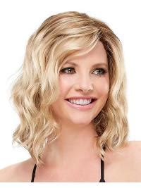 Lace Front Tempting Wavy Synthetic Medium Wigs: 2025 VS 2023