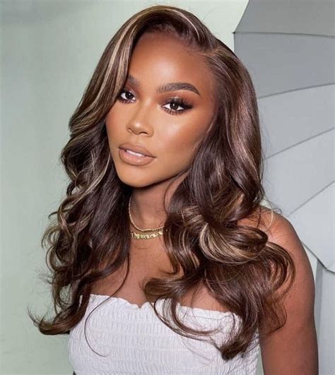 Lace Front Wigs: The Perfect Way to Change Your Look in 2025