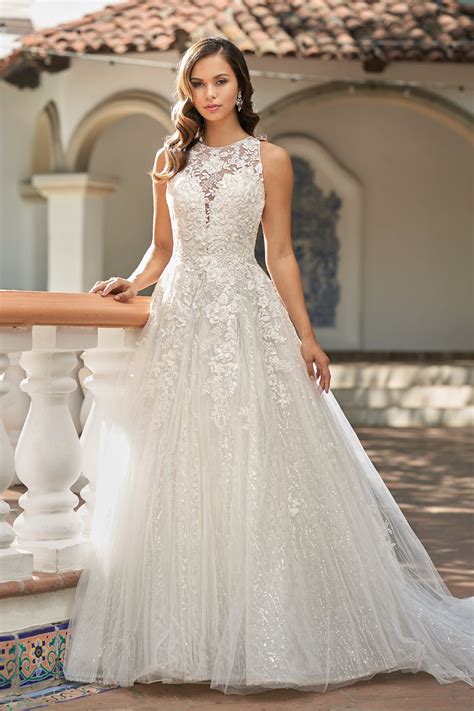 Lace Wedding Gown: