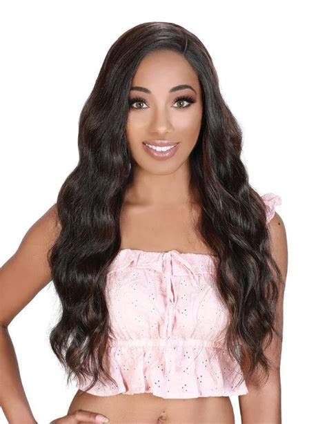 Lace Wig: A Crown of Confidence and Versatility