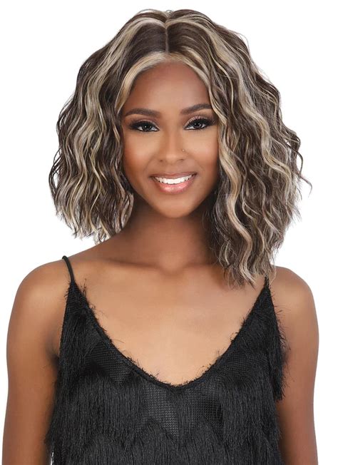 Lace Wigs: The Ultimate Accessory to Elevate Your Buggy Costume