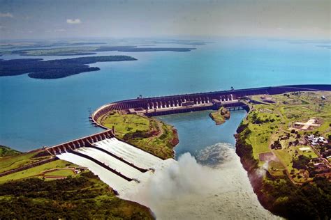 Lago de Itaipu: Um Patrimônio Ambiental e Energético