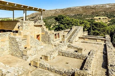 Lair of the Minotaur: The Labyrinth of Knossos