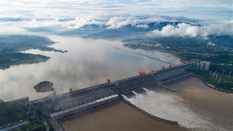 Landslide Disaster Mitigation in Three Gorges Reservoir, China Reader