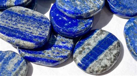 Lapis Lazuli: Unearthing the Azure Gem's Remarkable Benefits