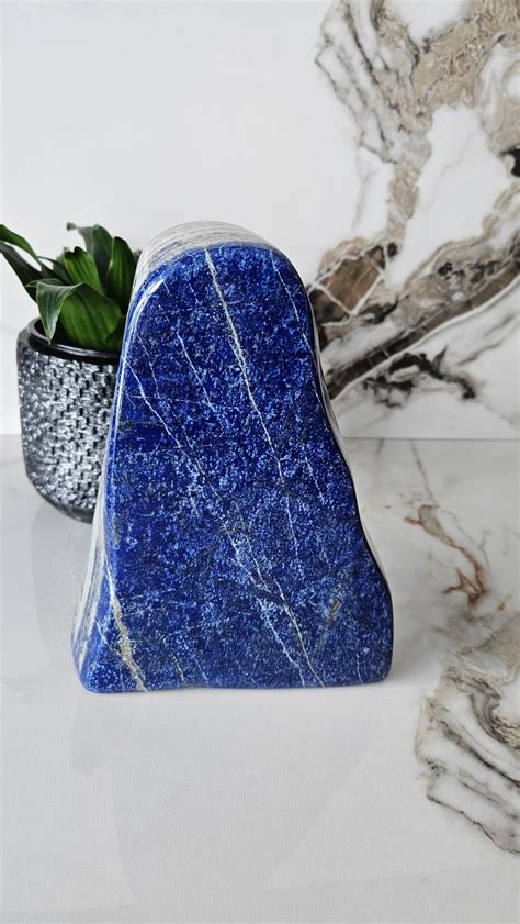 Lapis relieves stress and anxiety.