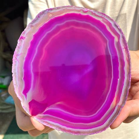 Large Agate Slices: A World of Natural Beauty