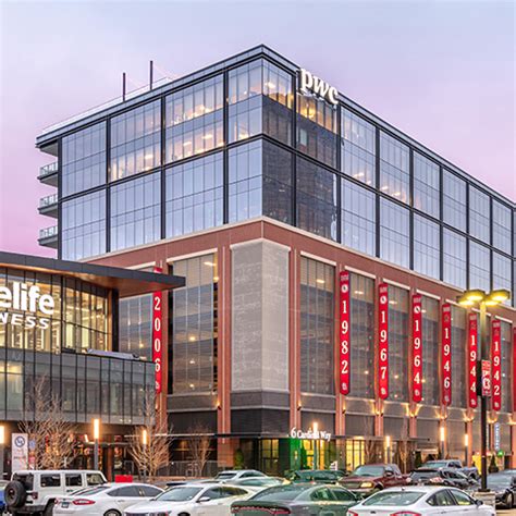 Largest Office Building in St. Louis: A Monumental Workspace