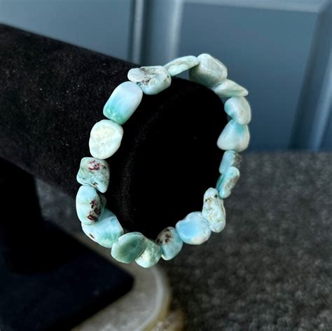 Larimar Bracelet: A Gemstone of Serenity and Spiritual Connection