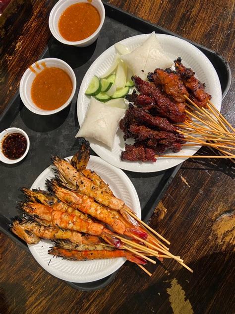 Lau Pa Sat Satay: Feast on Skewers from Sunrise to Sunset