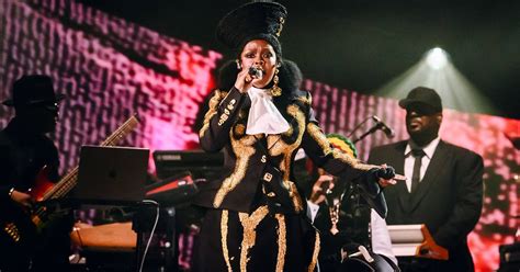 Lauryn Hill's Triumphant Return to the BET Awards in 2024: