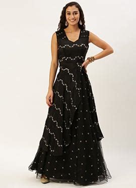 Layered women's dresses