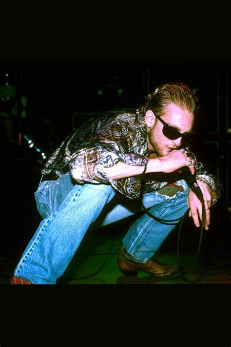 Layne Staley's Unforgettable Melodies: A Lyrical Journey