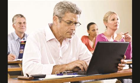 Learn a World of New Skills: Dive into 400+ Educational Courses Tailored for Senior Citizens