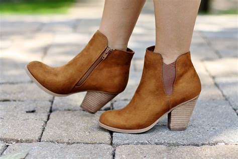 Leather Ankle Boots: The Ultimate Guide to Stylish Fall Footwear