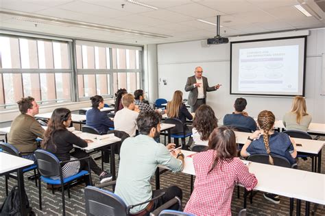 Lecture Courses: