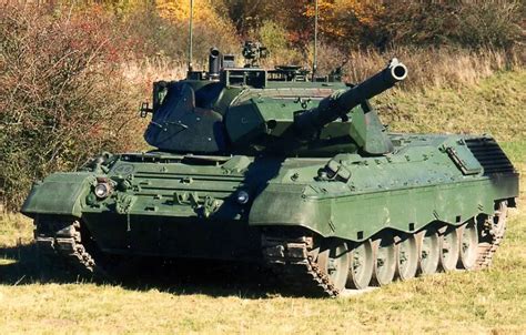 Leopard 1 Main Battle Tank PDF