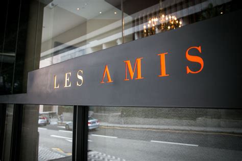 Les Amis Restaurant